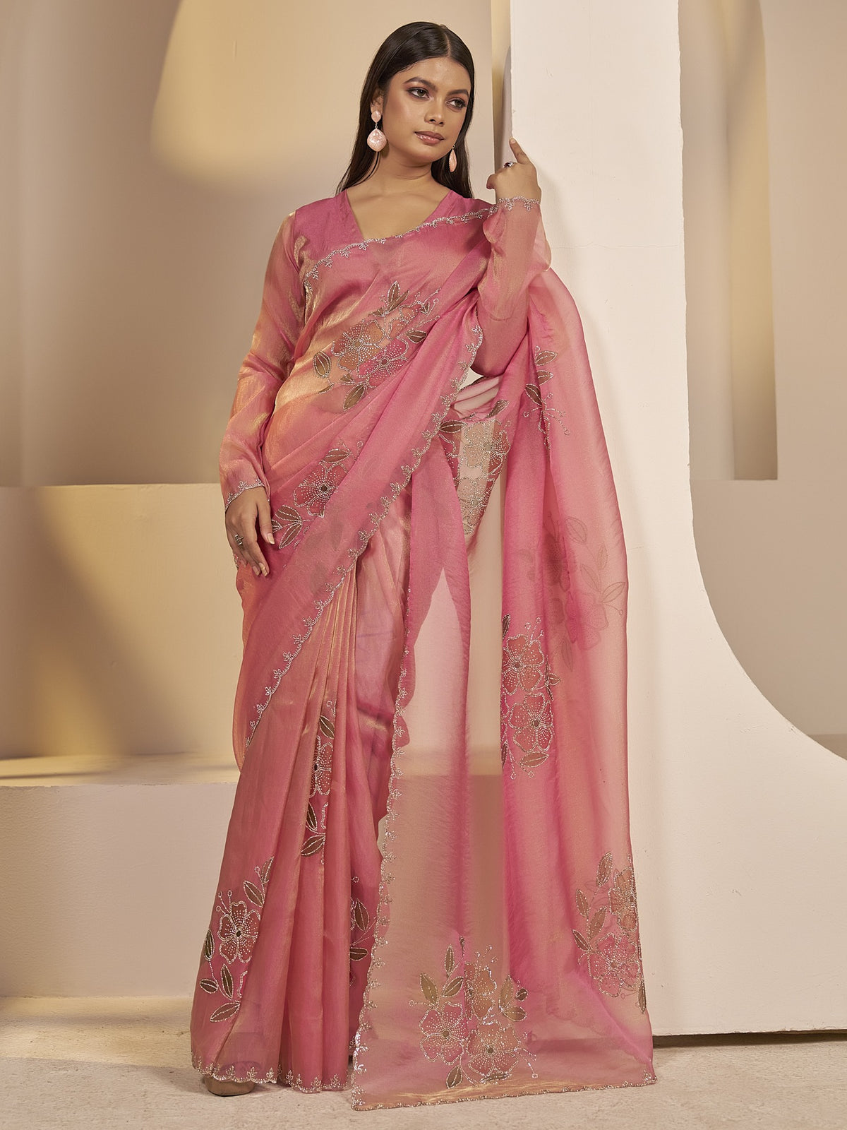 Pink organza saree view 2