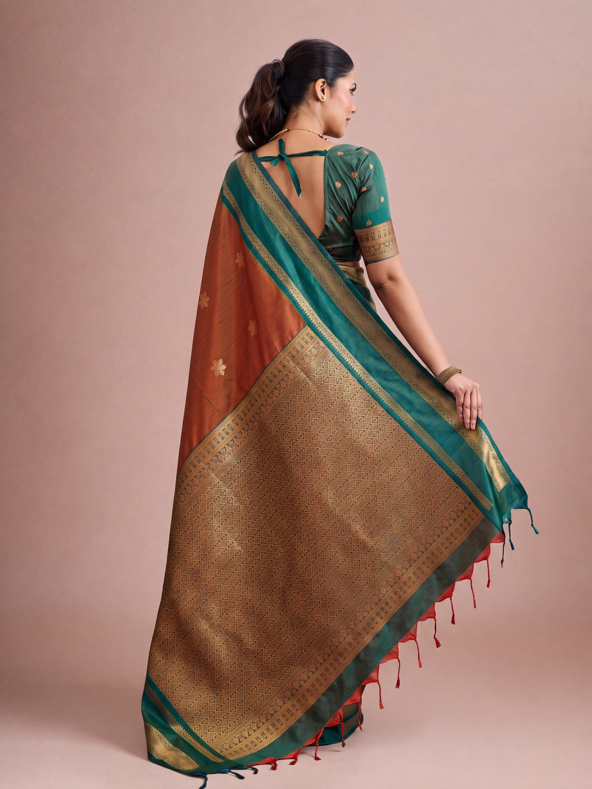 Rust Tussar Silk saree – detail view 4