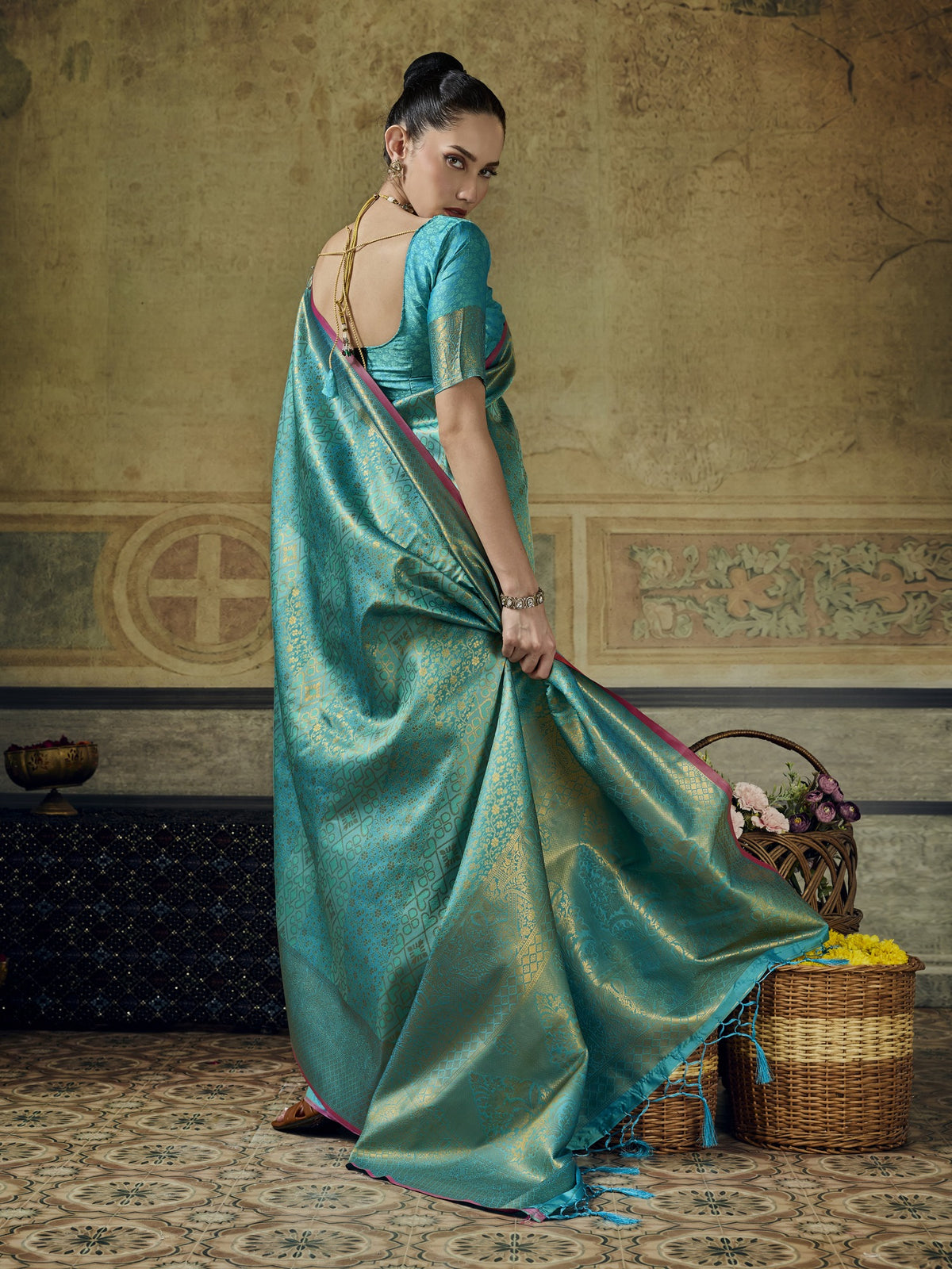Turquoise Blue Pure Silk saree – detail view 3