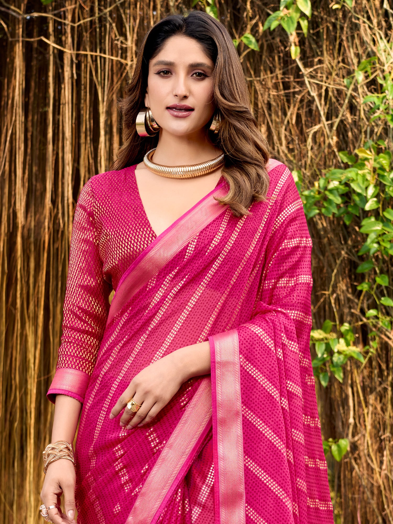 Pink Chiffon saree – detail view 4