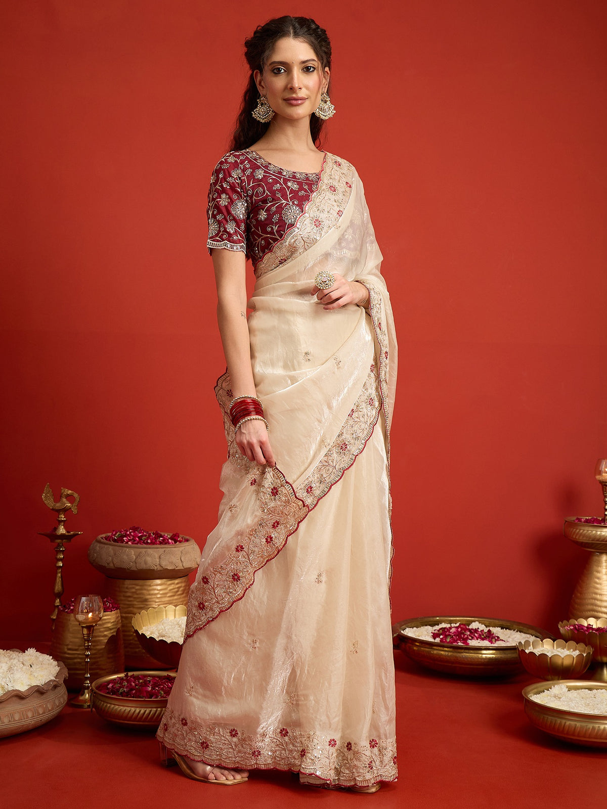 Off White Satin saree – detail view 4