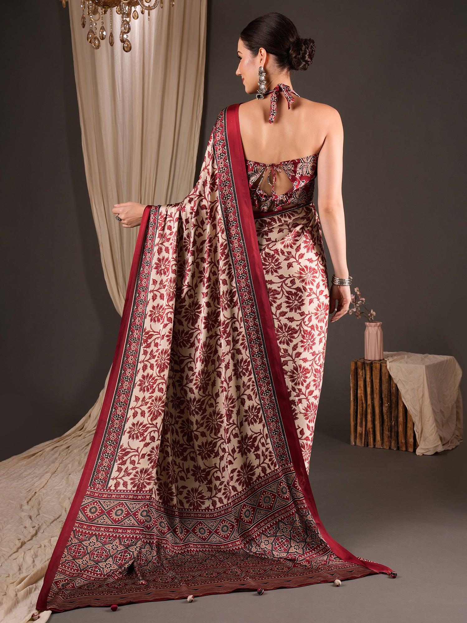 Cream Satin saree – detail view 1