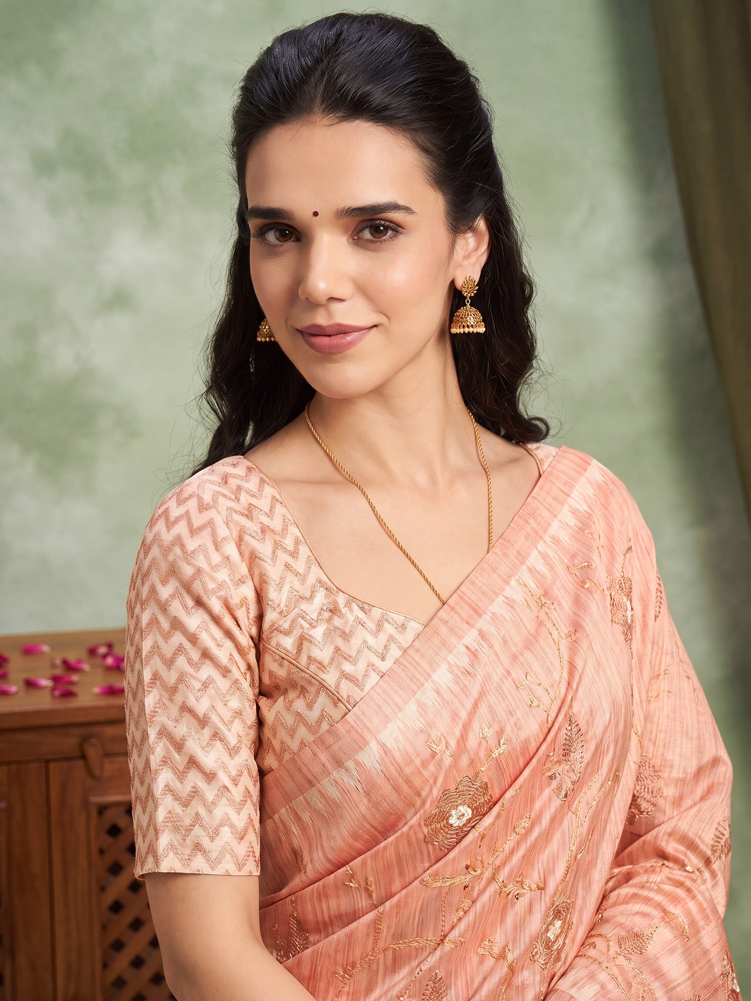 Peach Silk Blend saree – detail view 4