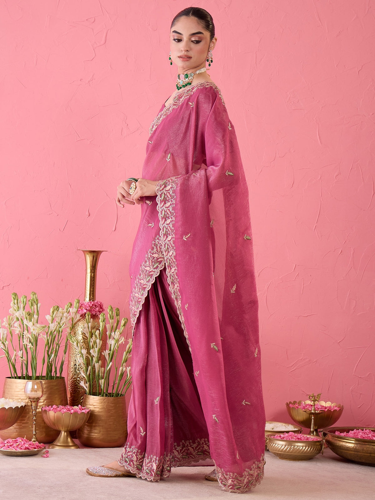 Pink Chiffon saree – detail view 1