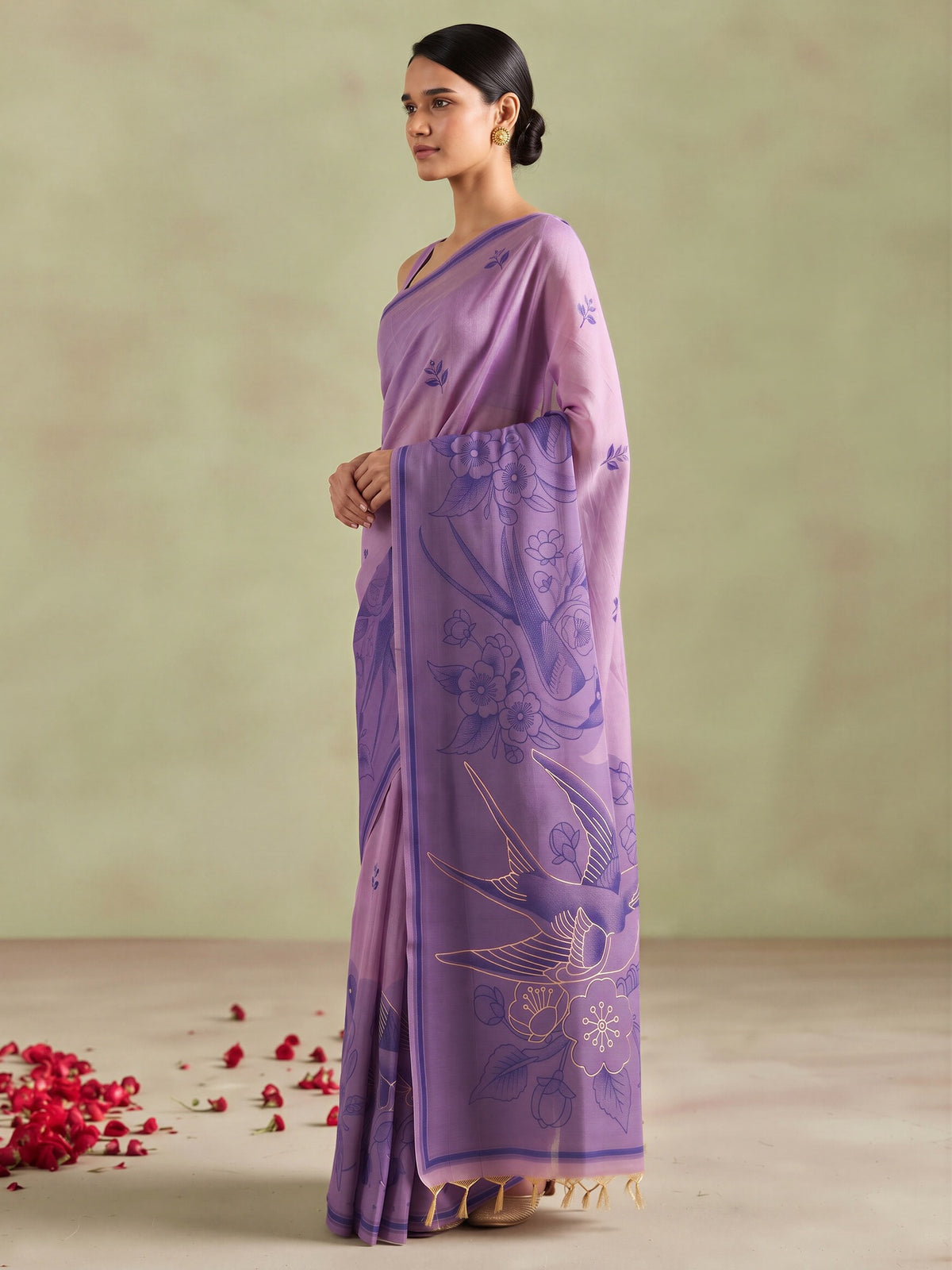 Lavender silk blend saree view 2
