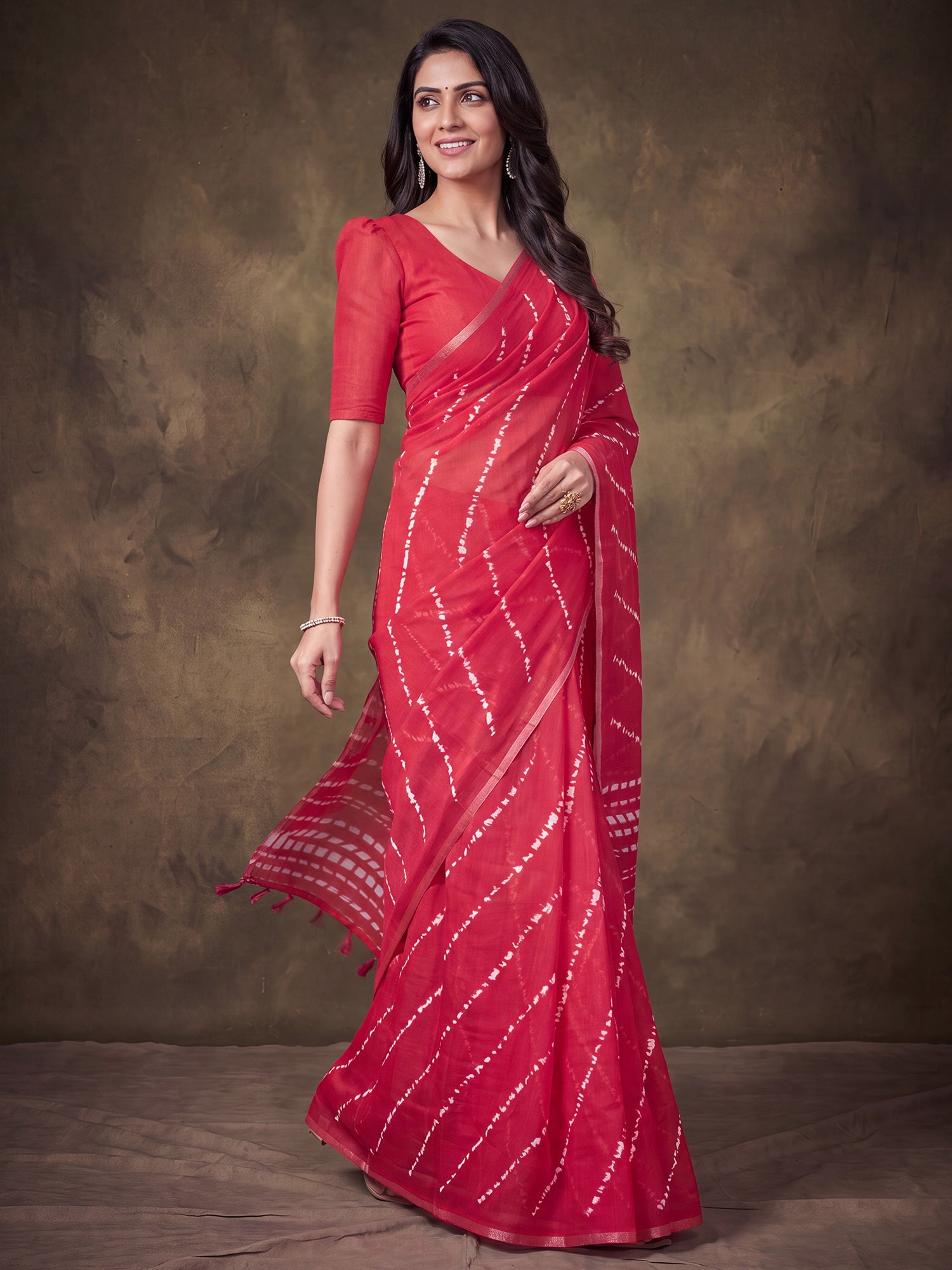 Red Cotton Linen saree – detail view 3