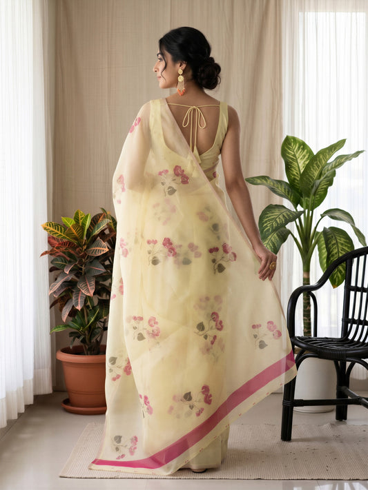 Yellow Linen Blend saree – detail view 1
