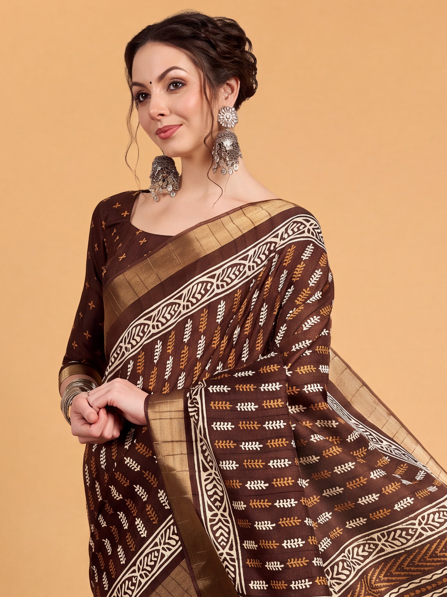 Brown Silk Blend saree – detail view 3