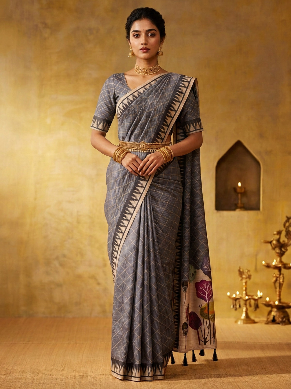 Grey geometric soft silk saree with grey blouse piece