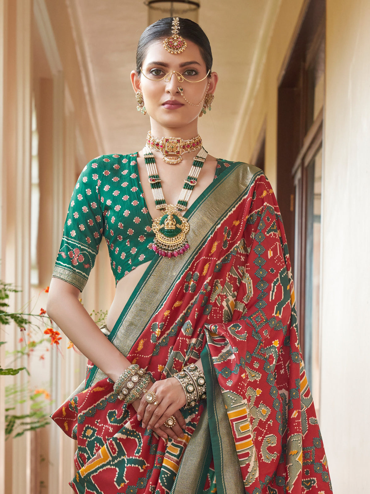 Red silk blend saree view 2