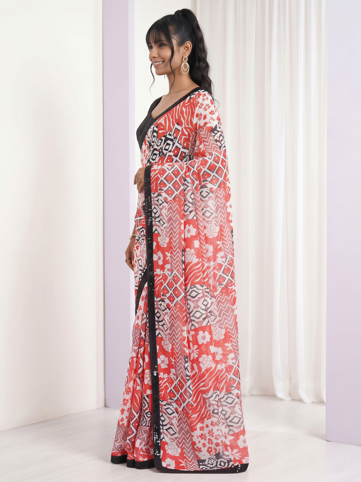 Orange Pure Georgette saree – detail view 2