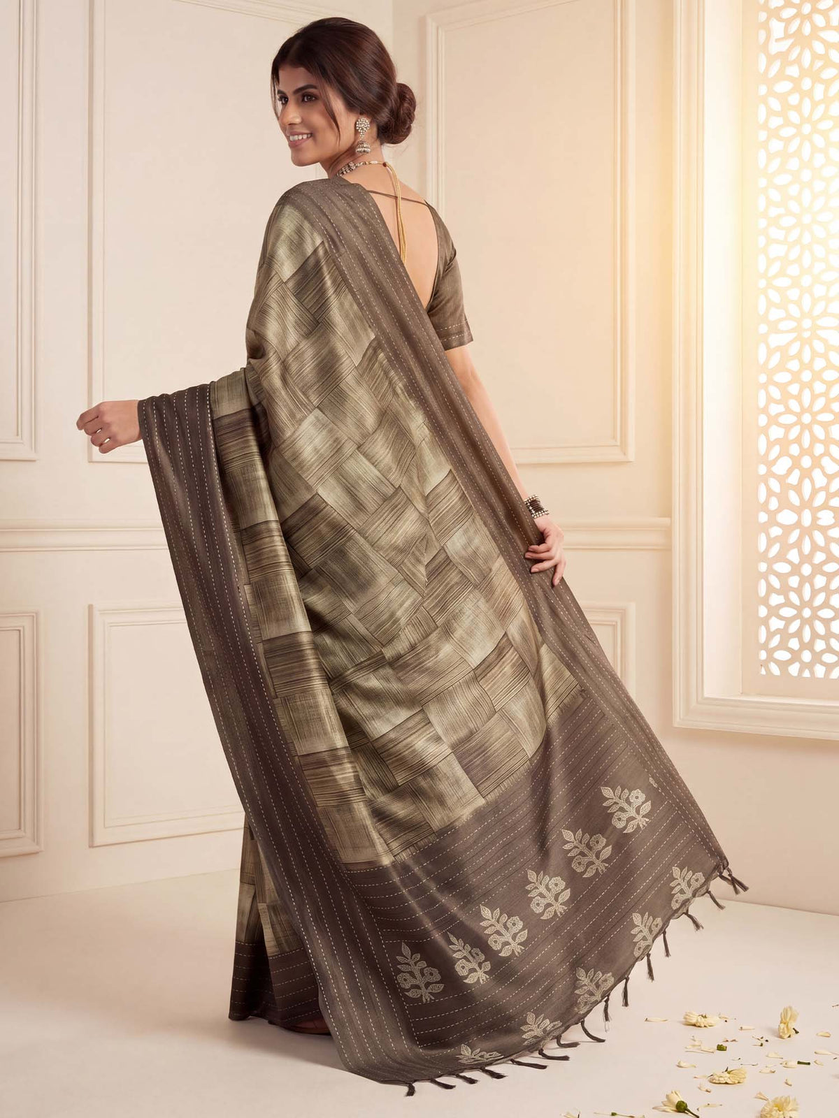 Olive Cotton Silk saree – detail view 1