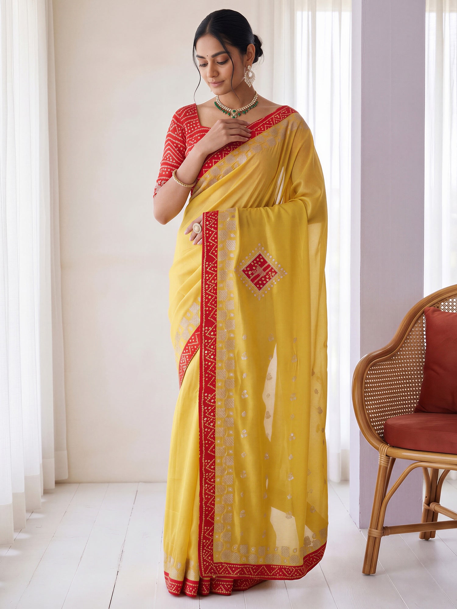 Yellow Tissue saree – detail view 3