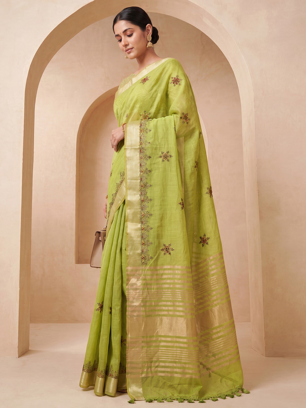 Lime Green Cotton Linen saree – detail view 2