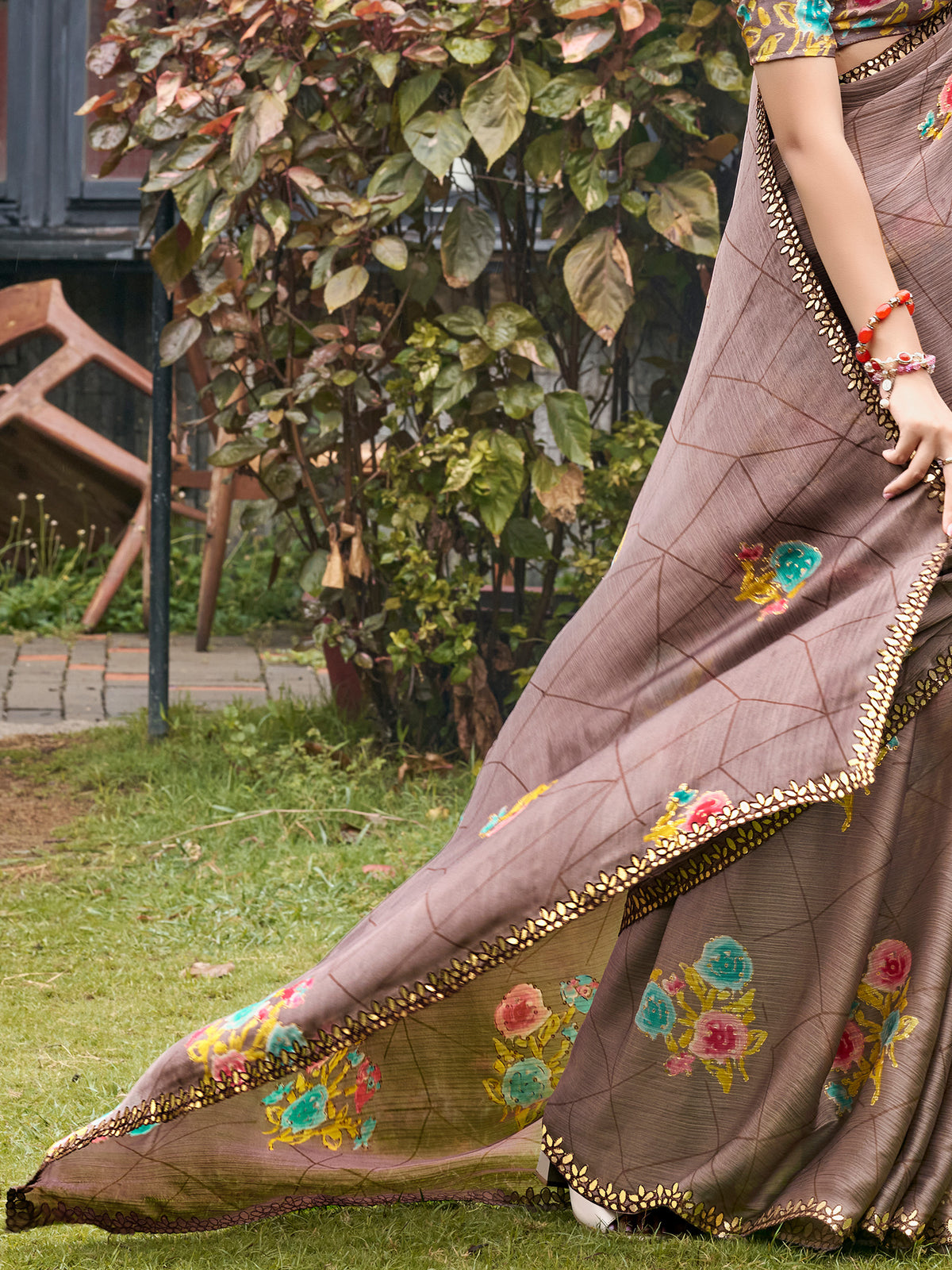 Light Brown Chiffon saree – detail view 4