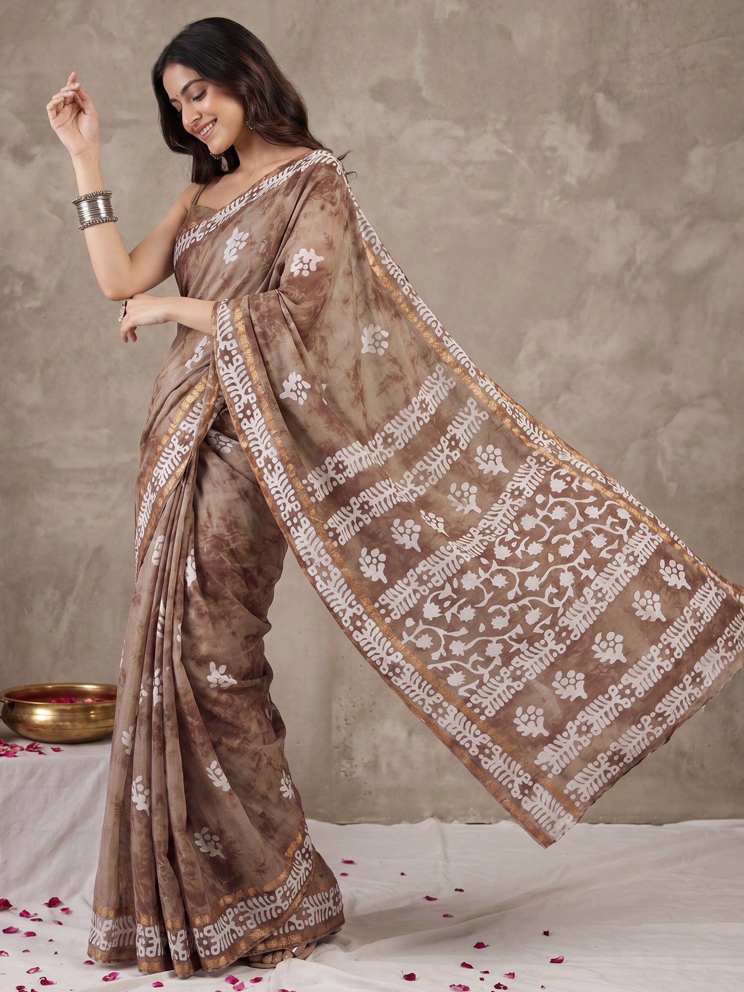 Camel Brown Cotton saree – detail view 3