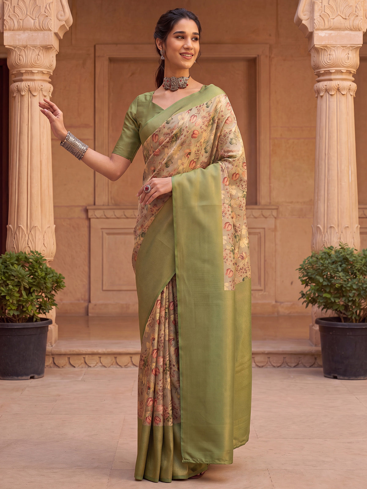 Green Silk Blend saree – detail view 3