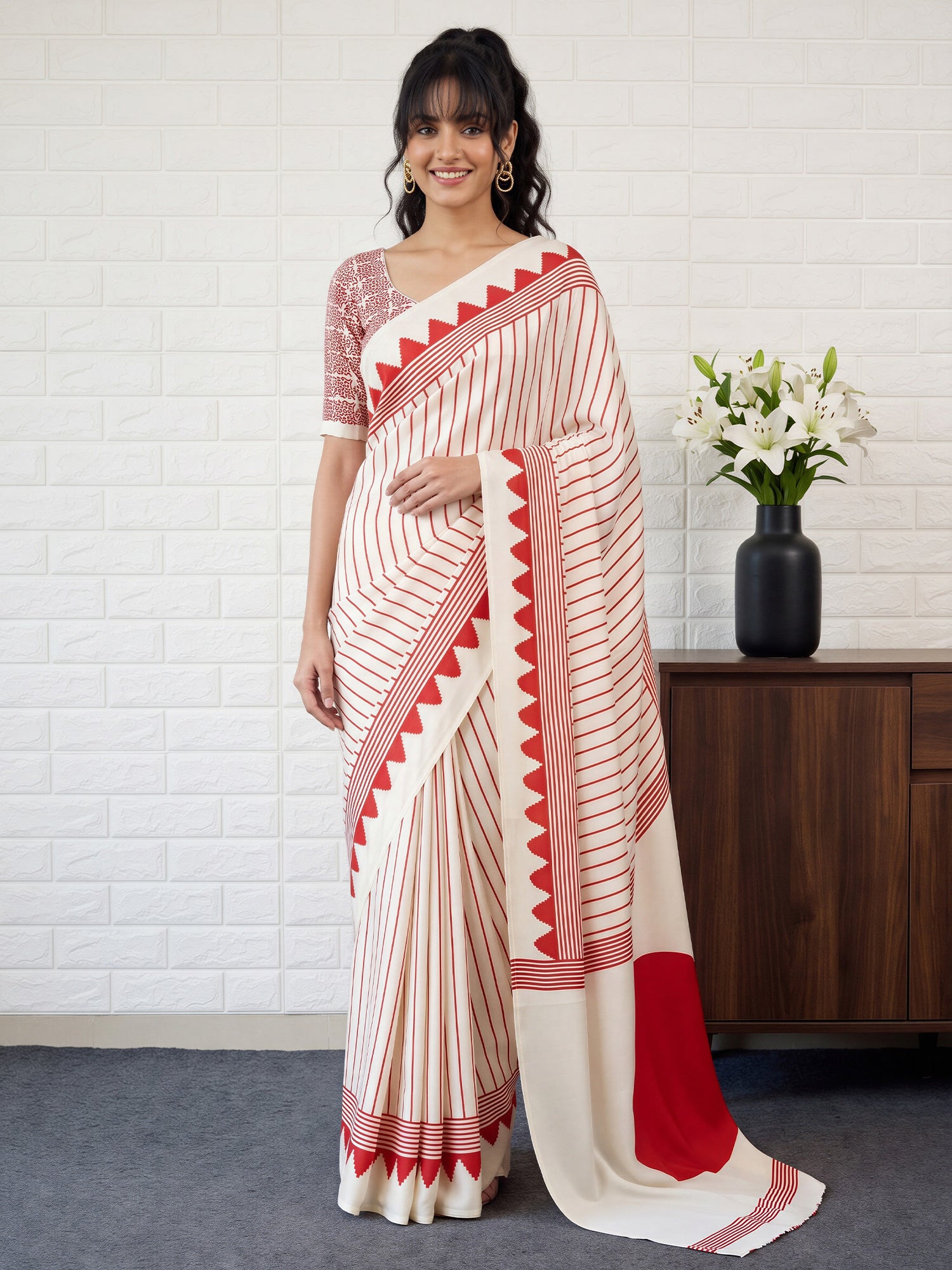 Cream Satin saree – detail view 3
