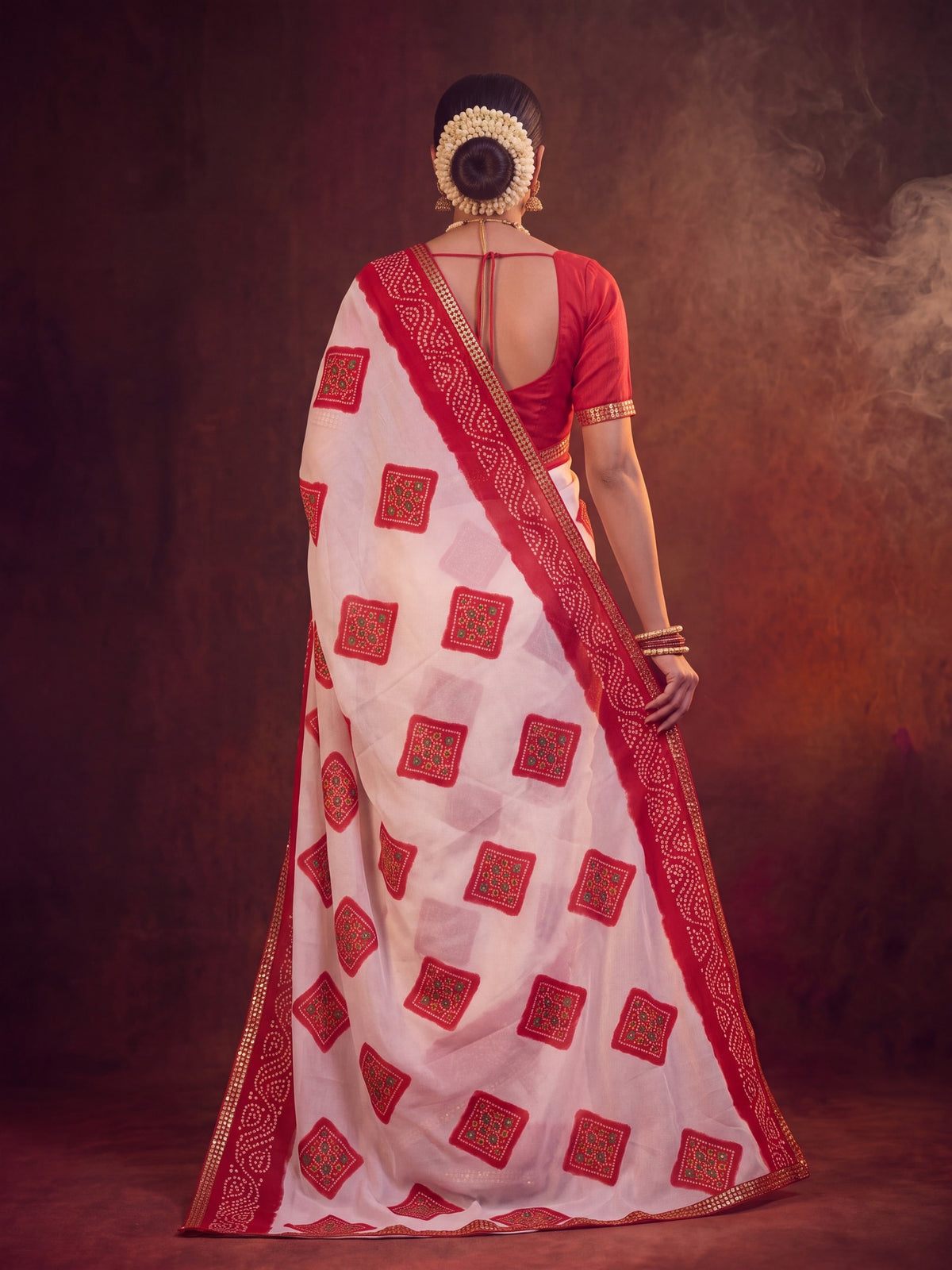 White Georgette saree – detail view 3
