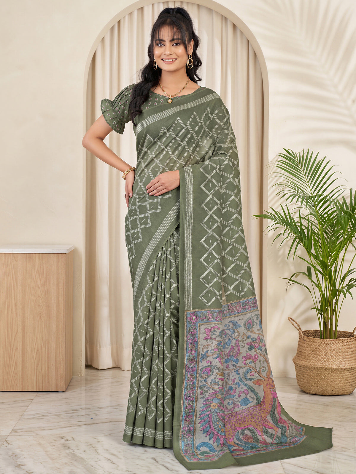 Olive Linen Blend saree – detail view 3