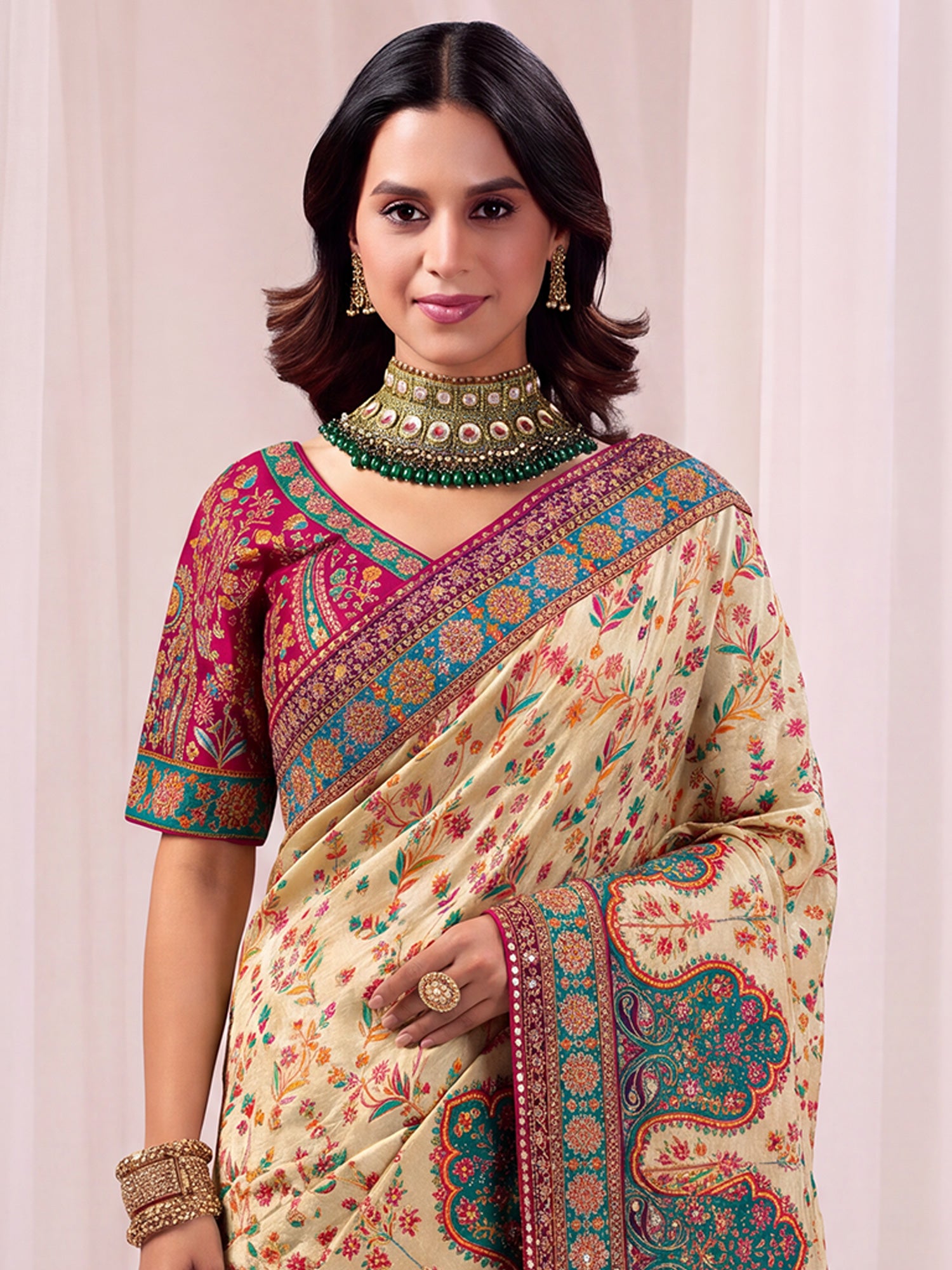 Cream Silk Blend saree – detail view 4