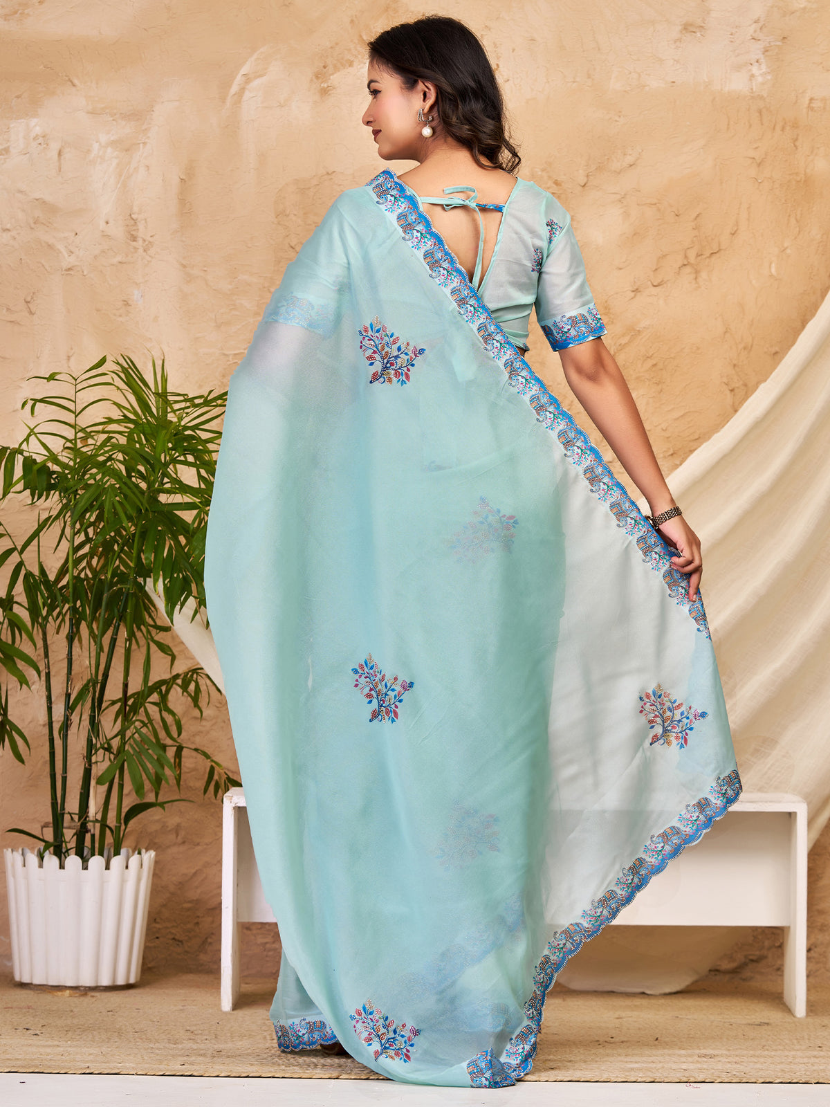 Light Blue Georgette saree – detail view 1