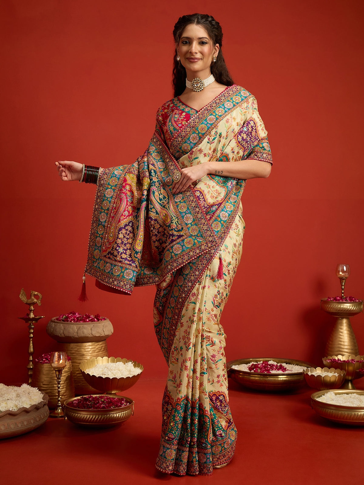 Cream Silk Blend saree – detail view 4