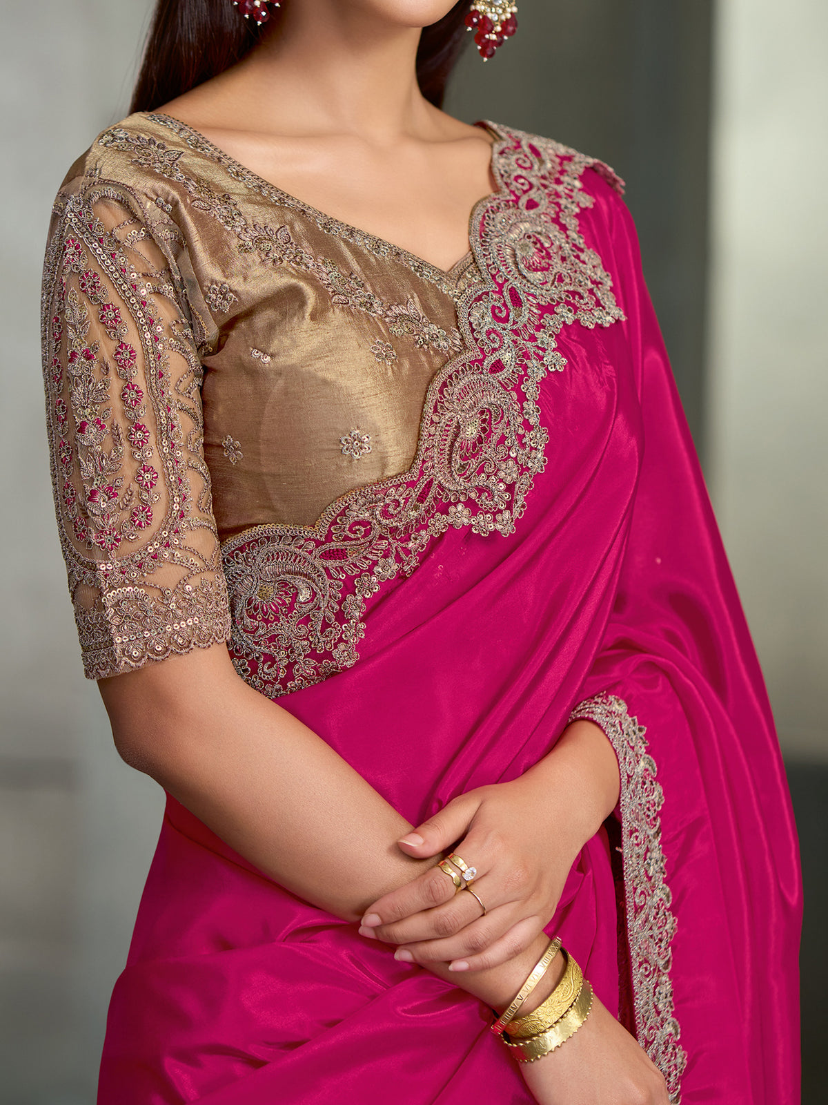 Pink Crepe saree – detail view 3