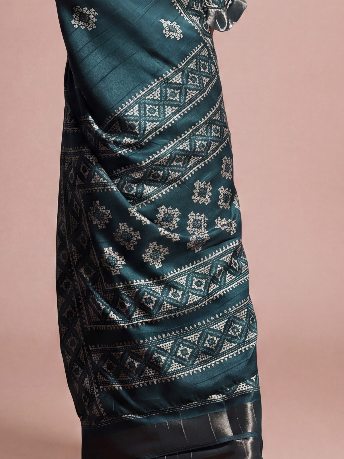 Teal Blue Silk Blend saree – detail view 5