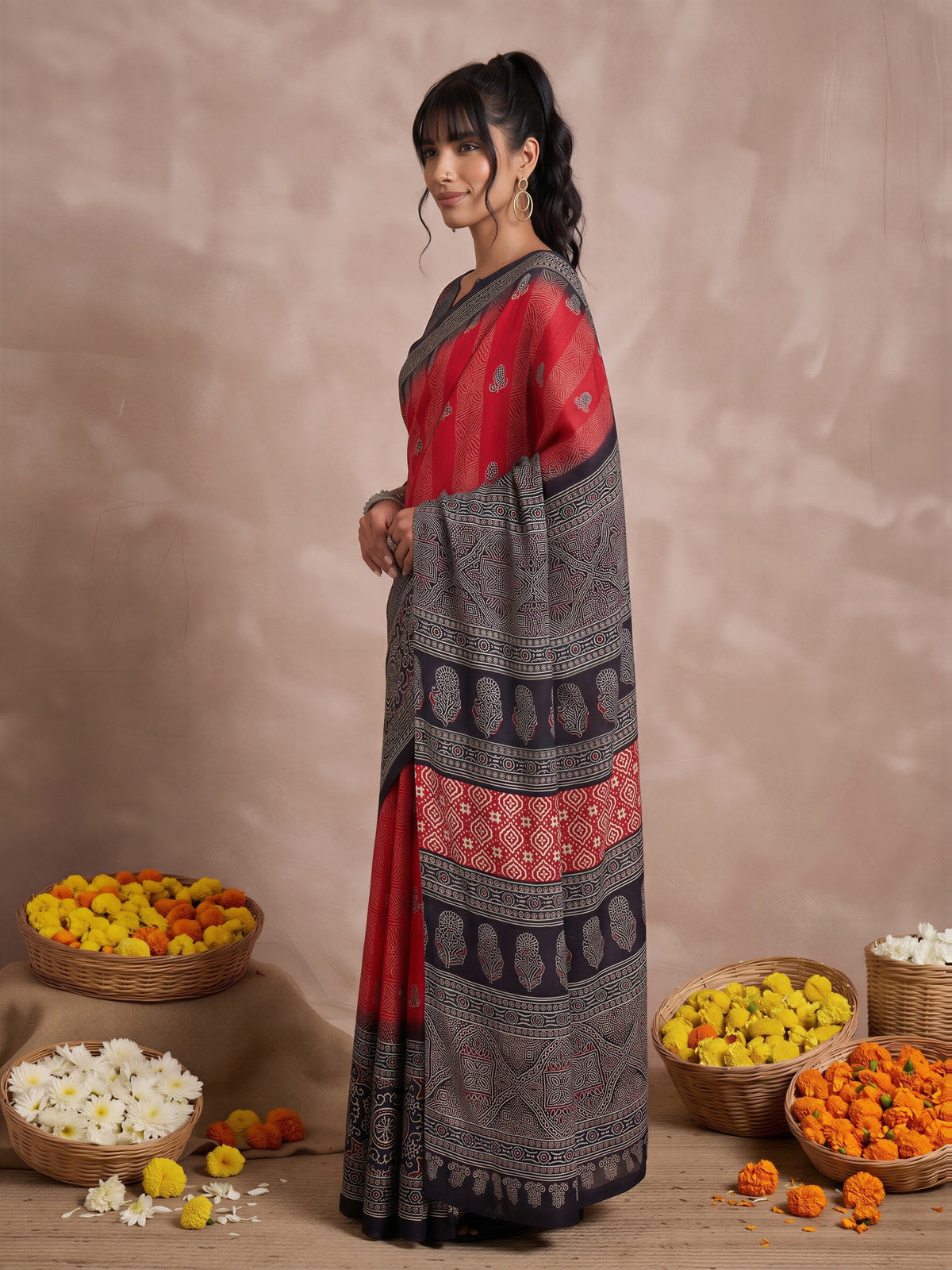 Red Viscose Silk saree – detail view 2