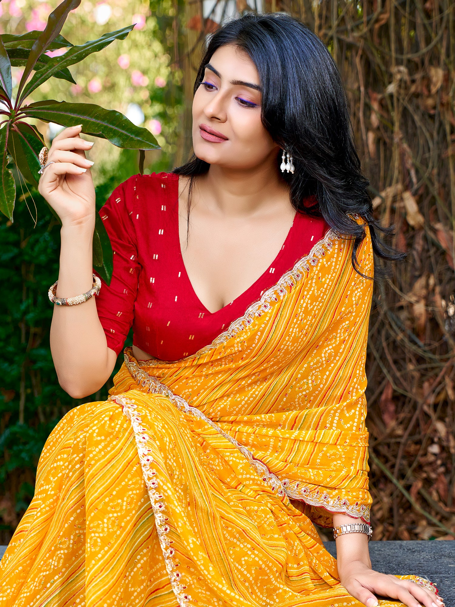 Yellow Georgette saree – detail view 2