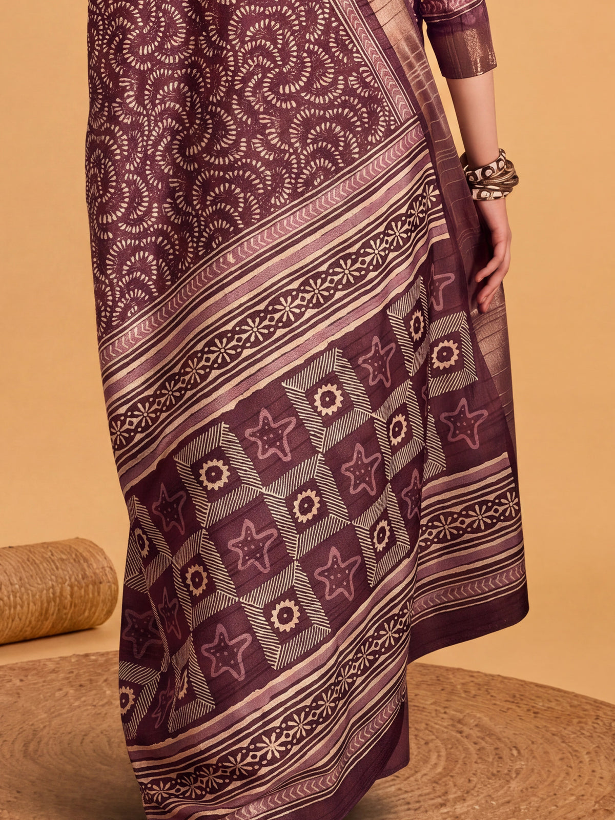 Wine Silk Blend saree – detail view 5