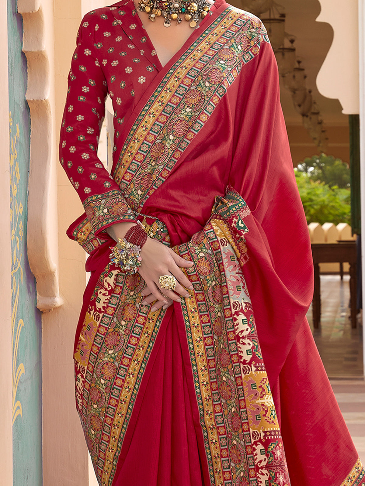 Red Silk Blend saree – detail view 2