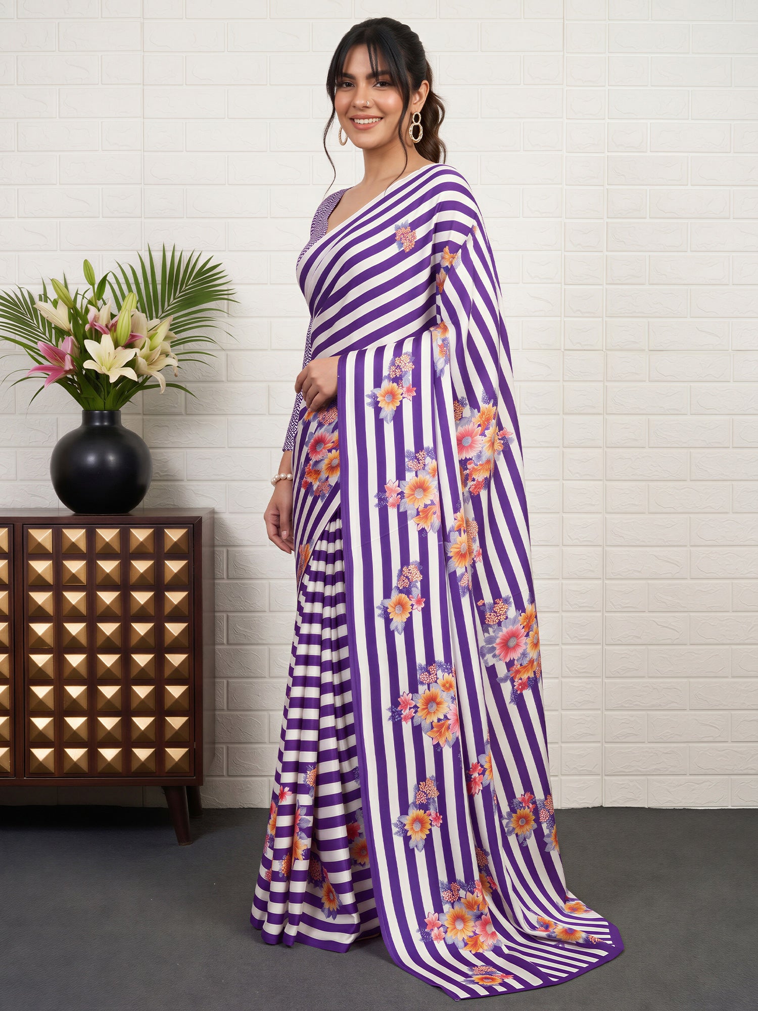 Violet Satin saree – detail view 2