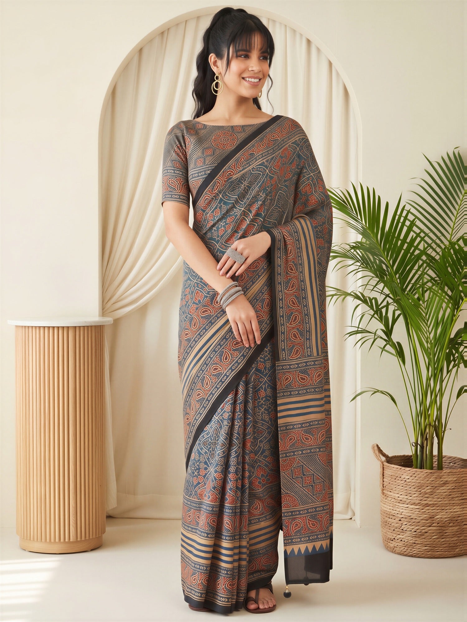 Teal Blue Silk Blend saree – detail view 3