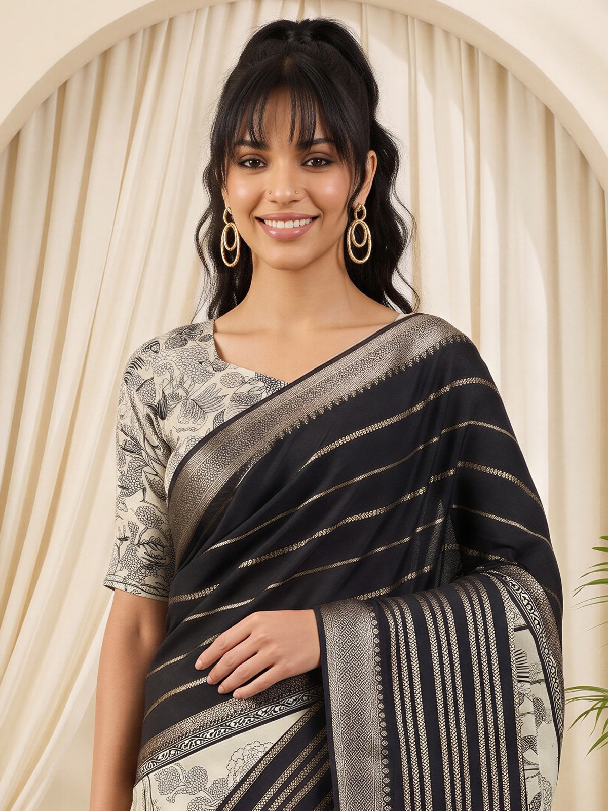 Black Viscose Silk saree – detail view 4