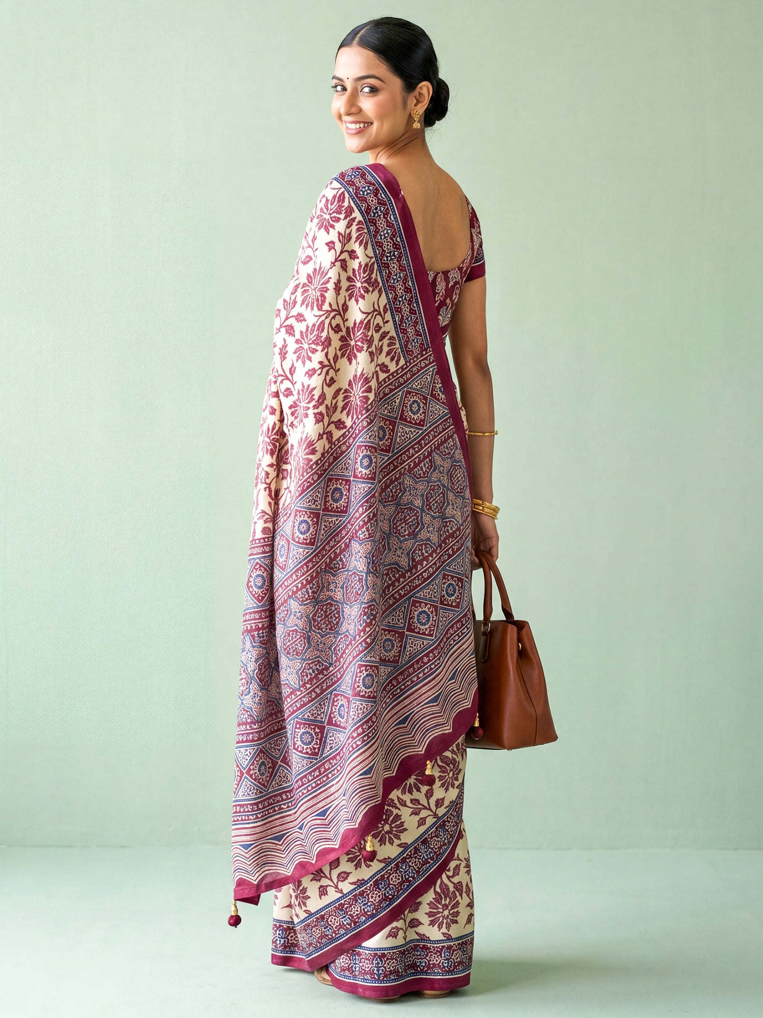 Cream Satin saree – detail view 1