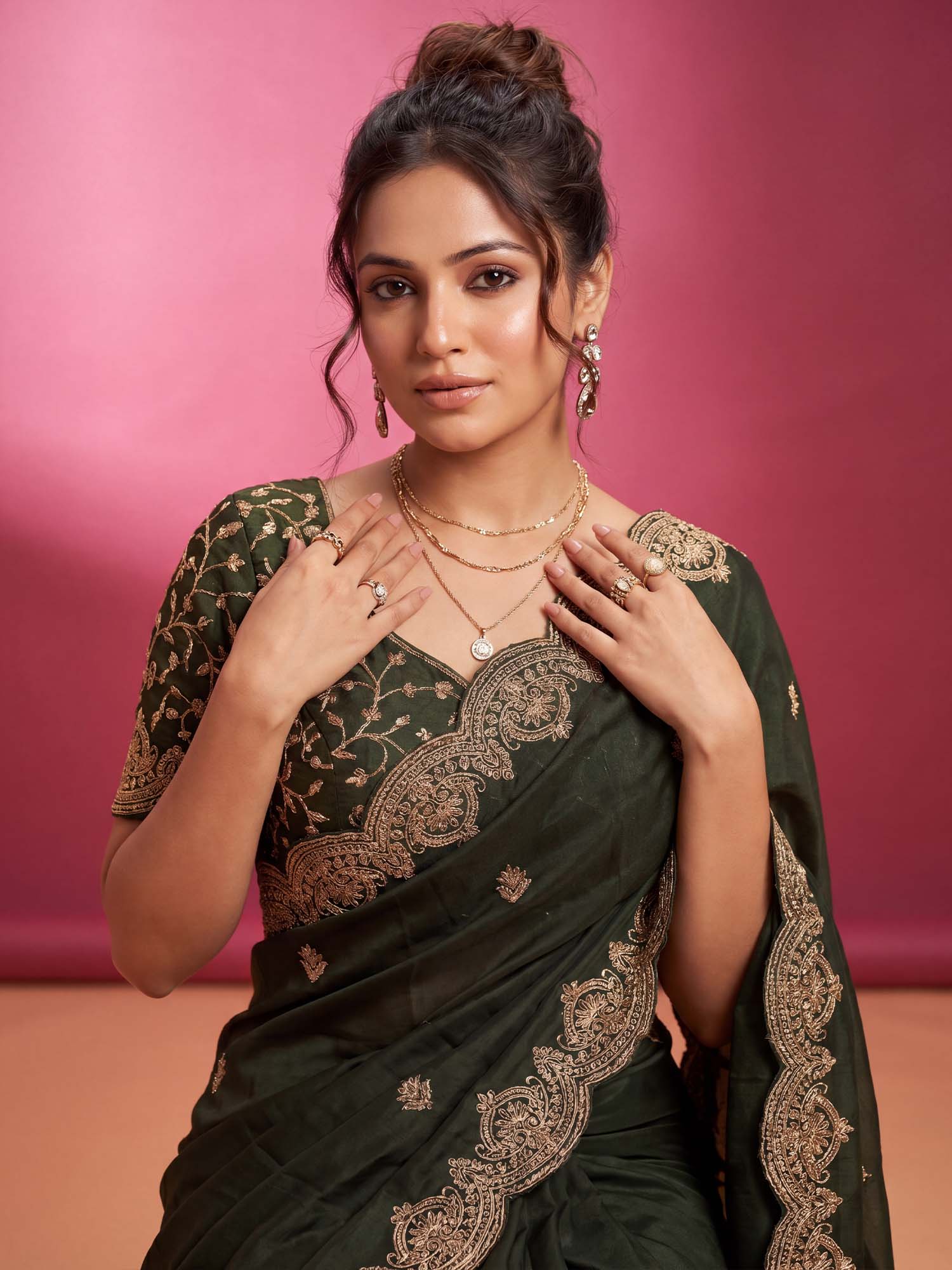 Olive Georgette saree – detail view 4