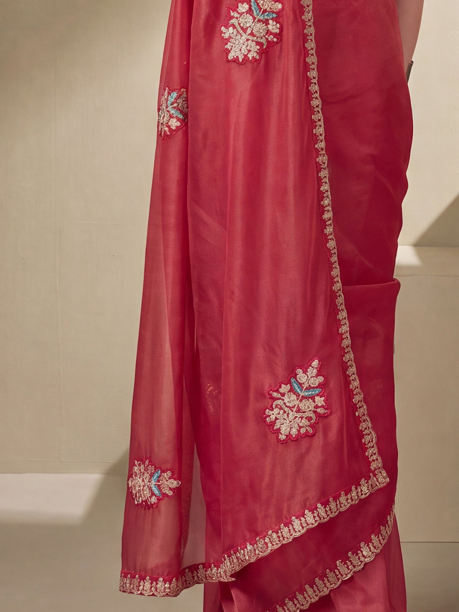 Rust Tissue saree – detail view 5