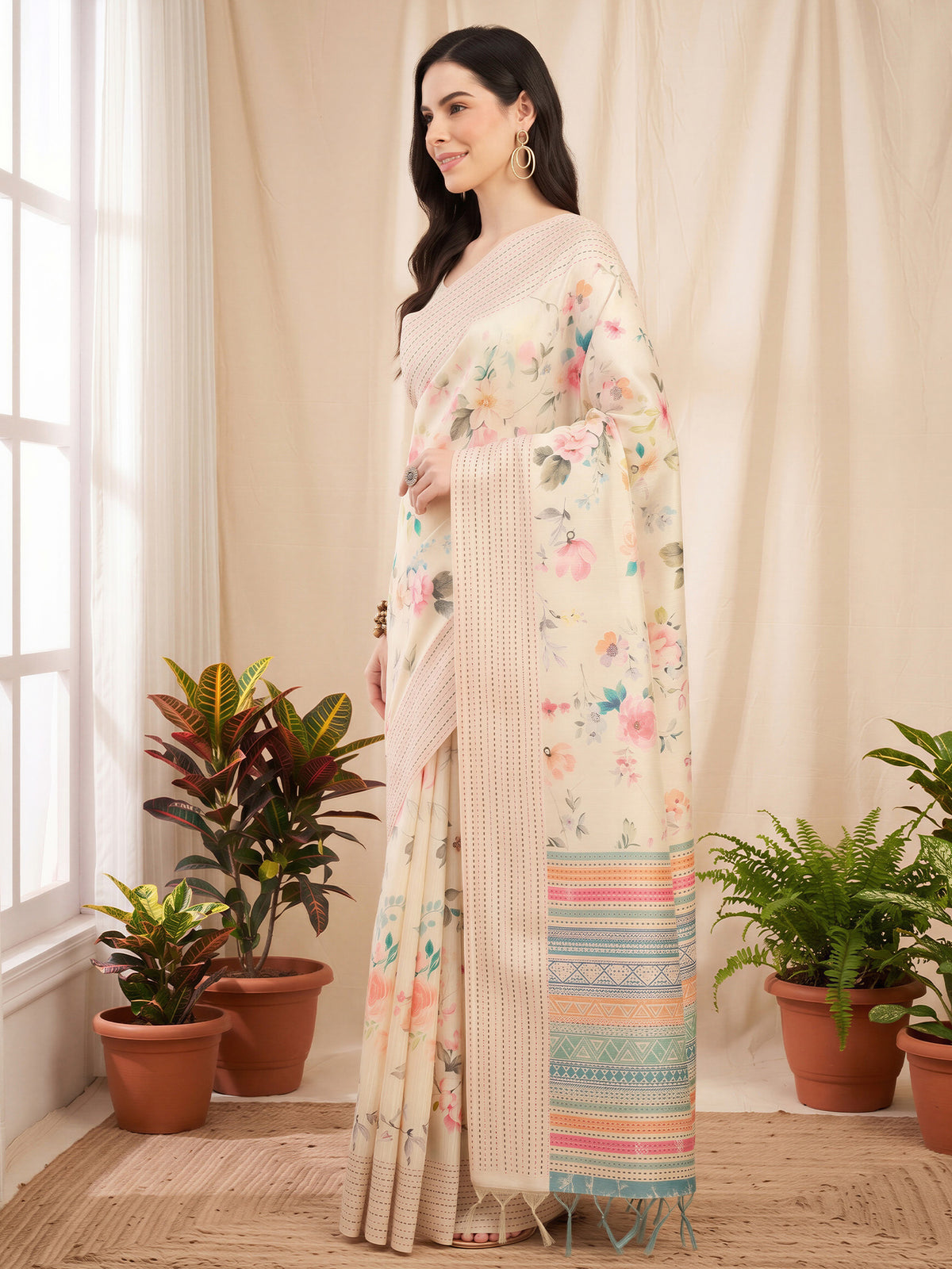 Off White Silk Cotton saree – detail view 2