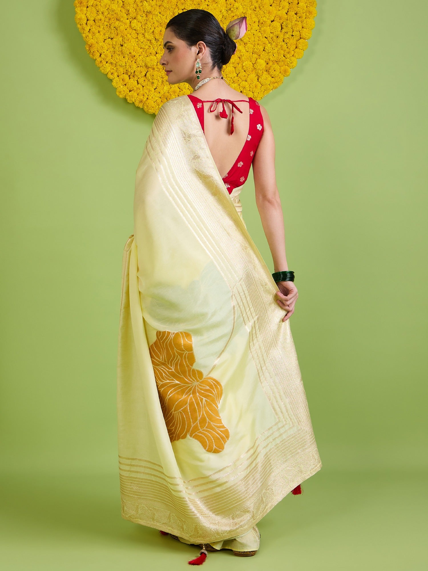 Cream Silk Blend saree – detail view 6