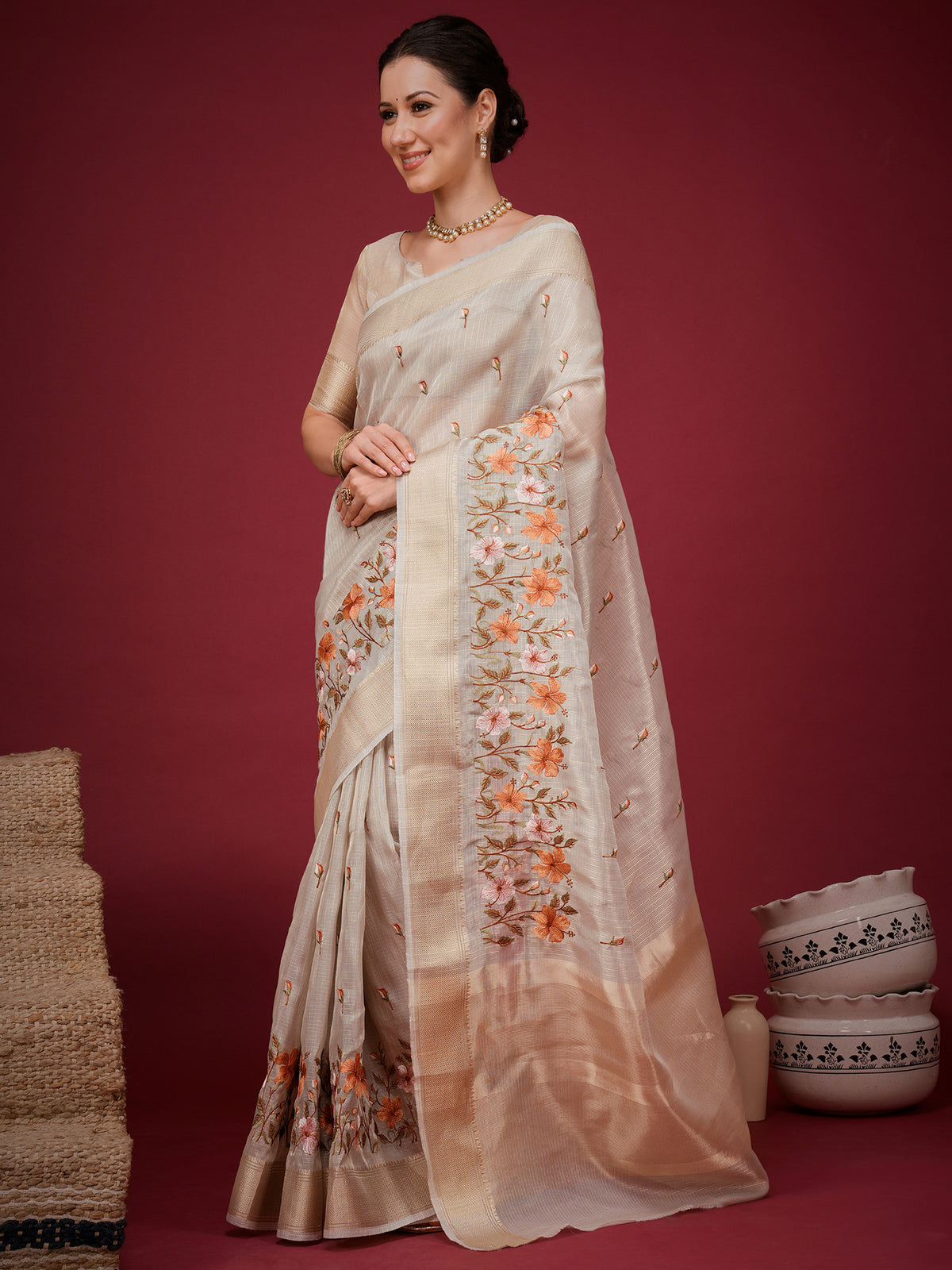 Beige Silk Blend saree – detail view 2