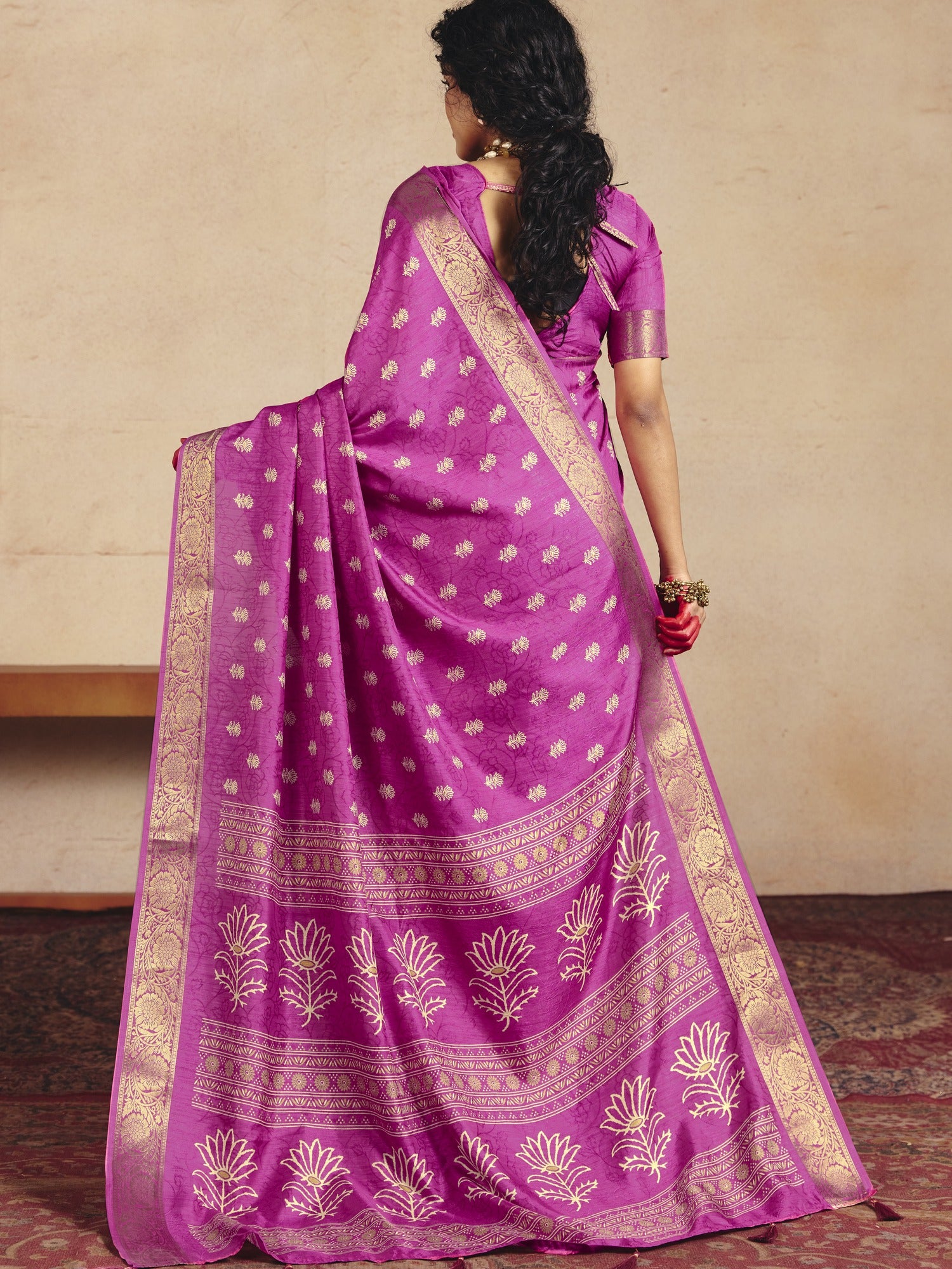 Pink Tussar Silk saree – detail view 2