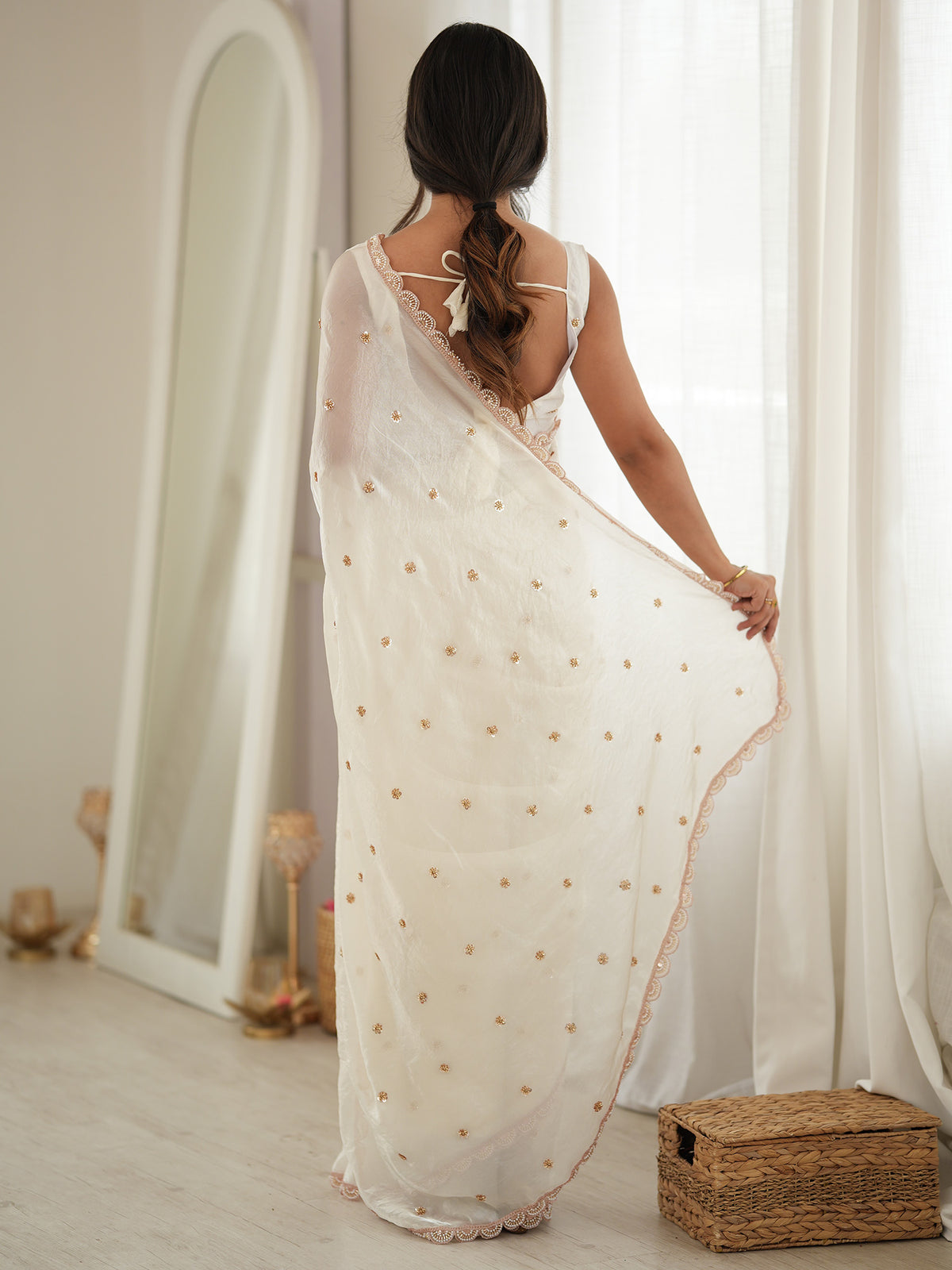 Off White Satin saree – detail view 1