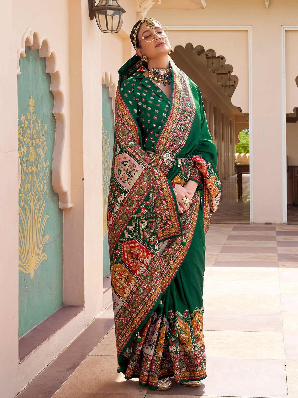 Green Silk Blend saree – detail view 1