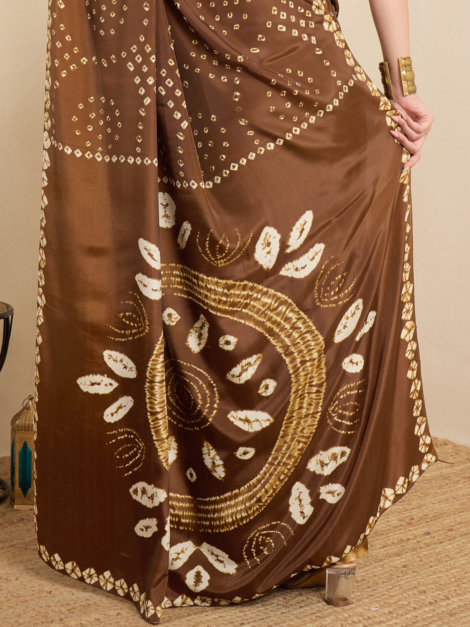 Brown Crepe saree – detail view 5