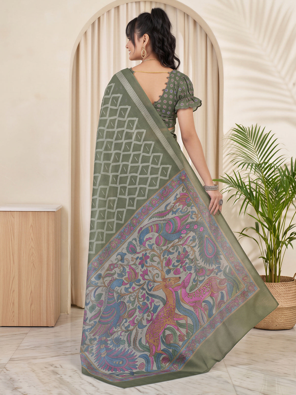 Olive Linen Blend saree – detail view 1