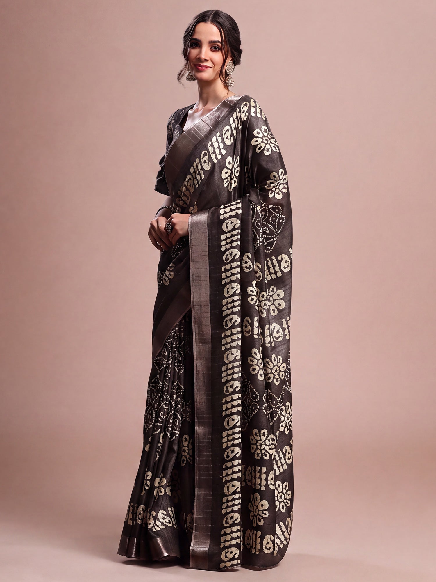 Charcoal Grey Silk Blend saree – detail view 3