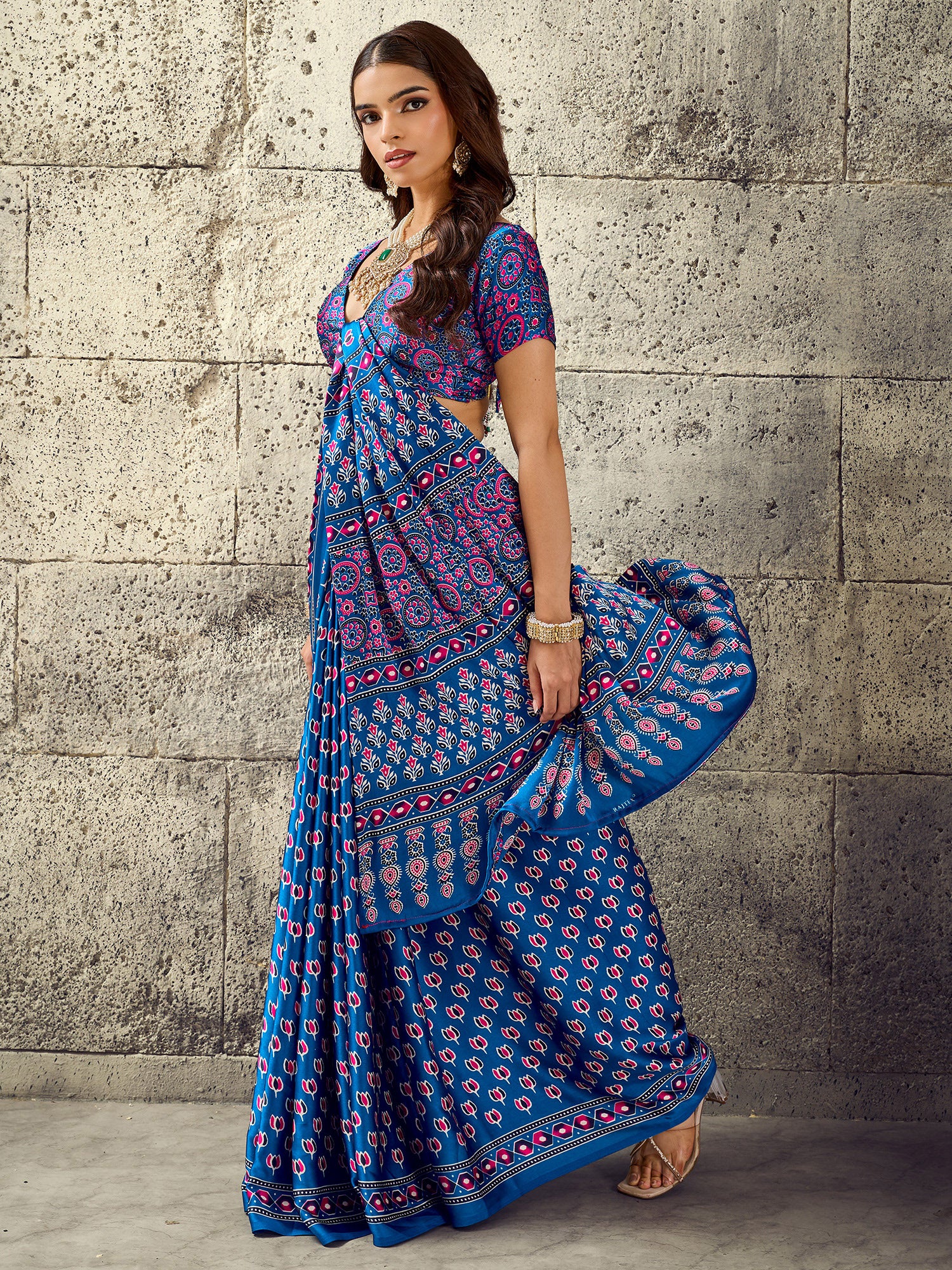Blue Satin saree – detail view 3