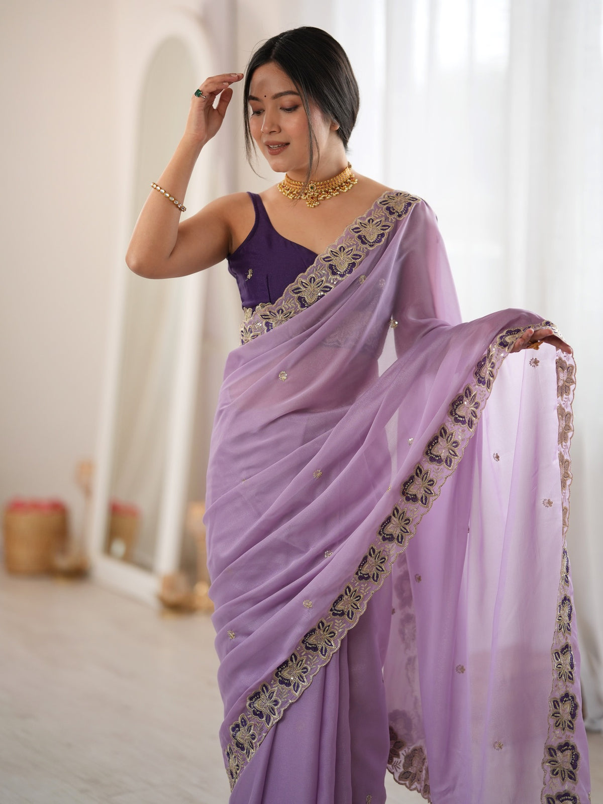 Lavender Georgette saree – detail view 2